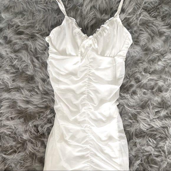 H&M Dresses & Skirts - Fairycore, White, Cocktail, Bodycon mini dress <3 (with bow on the top)